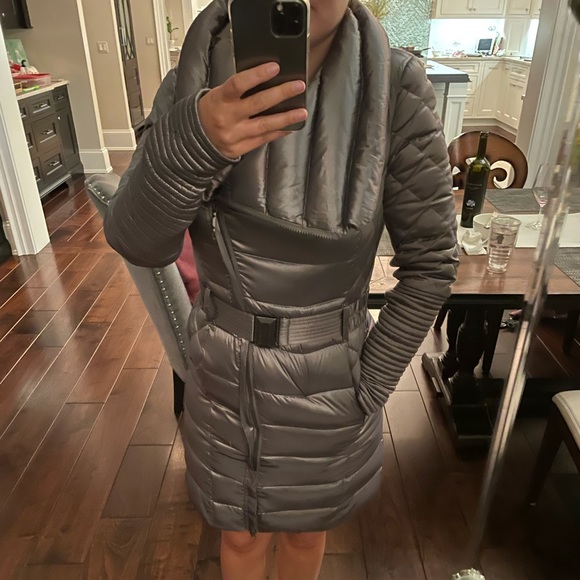 Quilted silver gray puffer coat by BCBGmaxazria - Picture 4 of 5